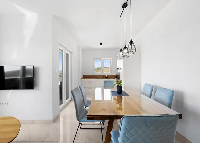 2 Bedroom Pet Friendly In * Ražanj