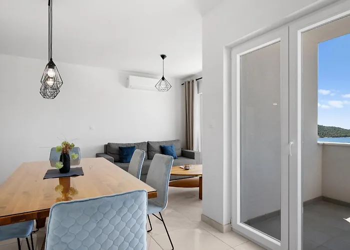 2 Bedroom Pet Friendly In * Ražanj