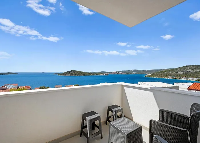 2 Bedroom Pet Friendly In Daire